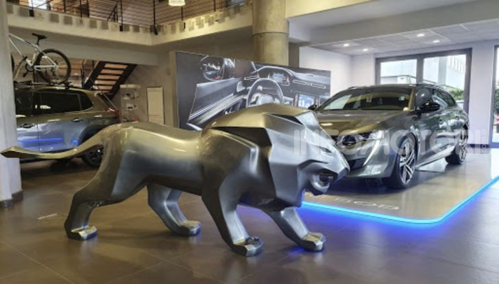 Locauto Due Peugeot Top Dealers Italia per servizi e visione - Foto 1 di 13