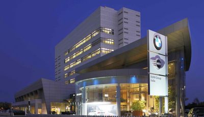 BMW Italia dona 50mila mascherine agli ospedali italiani