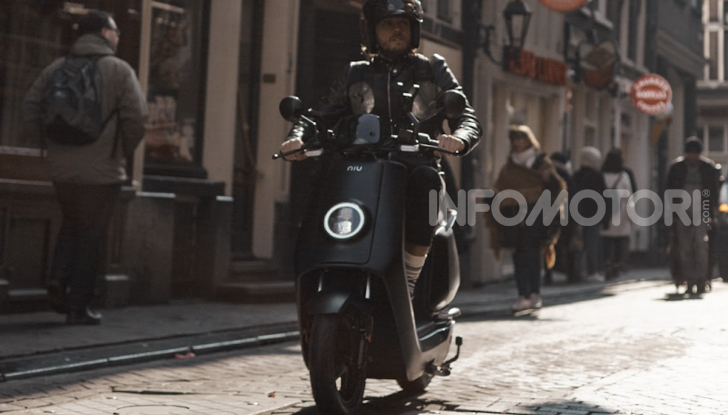 Scooter elettrici già accessibili grazie agli incentivi 2024 - Foto 2 di 14