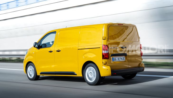Opel Vivaro-e: il van elettrico con grande autonomia e capacità di carico - Foto 2 di 14