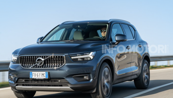 Volvo XC40 Recharge T5 Plug-in Hybrid: motori e prezzi - Foto 16 di 21