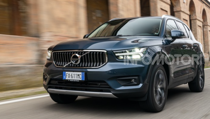 Volvo XC40 Recharge T5 Plug-in Hybrid: motori e prezzi - Foto 18 di 21
