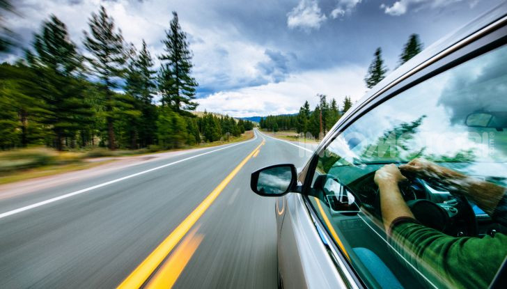 Auto elettrica come si guida