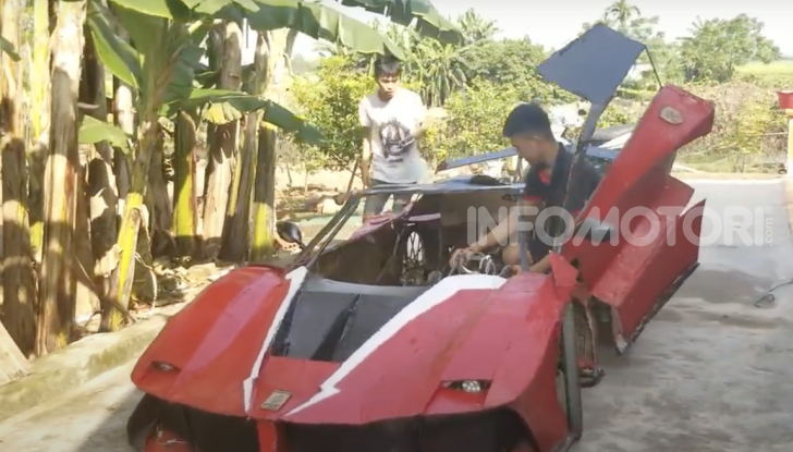 Dal Vietnam arriva la Ferrari FXX K Evo di cartone - Foto 8 di 10