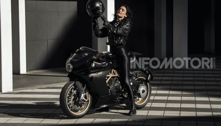 MV Agusta Superveloce 800: due nuove livree per la superbike neo-retro - Foto 6 di 6