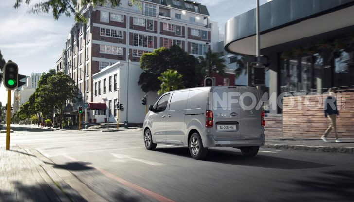 Peugeot e-Expert: elettrico, capiente e potente - Foto 14 di 21