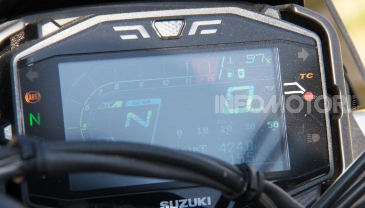 Test ride Suzuki Katana Jindachi: la naked che unisce potenza ed eleganza - Foto 11 di 40