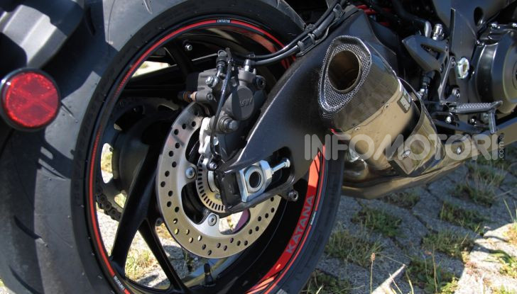 Test ride Suzuki Katana Jindachi: la naked che unisce potenza ed eleganza - Foto 3 di 40