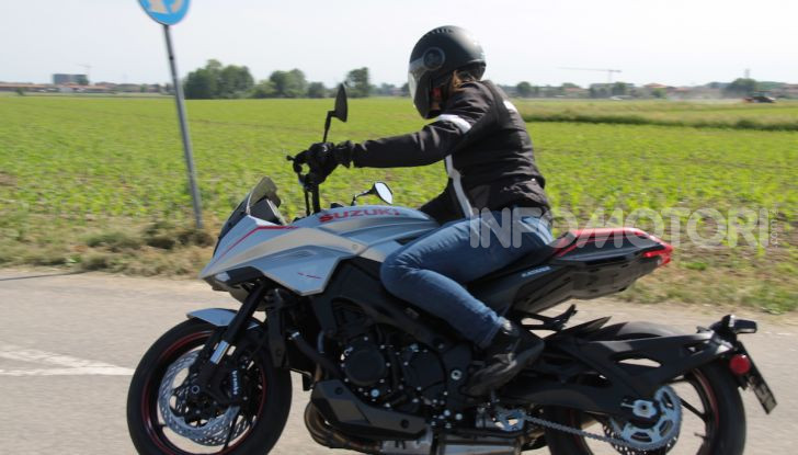 Test ride Suzuki Katana Jindachi: la naked che unisce potenza ed eleganza - Foto 36 di 40