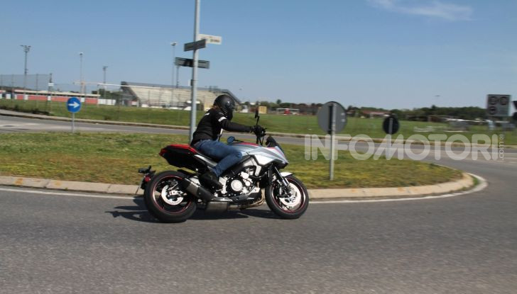 Test ride Suzuki Katana Jindachi: la naked che unisce potenza ed eleganza - Foto 37 di 40