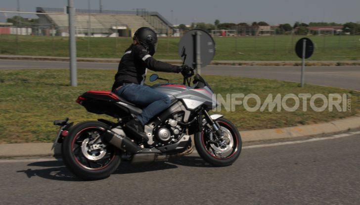 Test ride Suzuki Katana Jindachi: la naked che unisce potenza ed eleganza - Foto 40 di 40