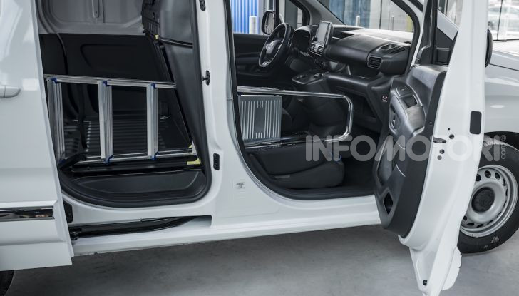 Toyota Proace City: due versioni e quattro motorizzazioni per un uso a 360° - Foto 10 di 36