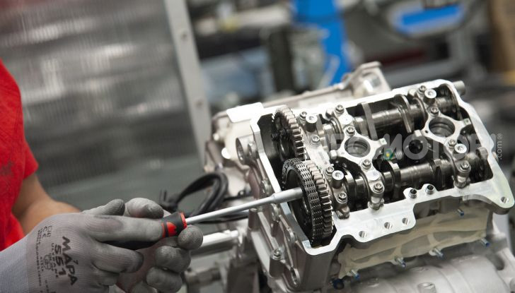 Ducati avvia la produzione della Superleggera V4 - Foto 6 di 8