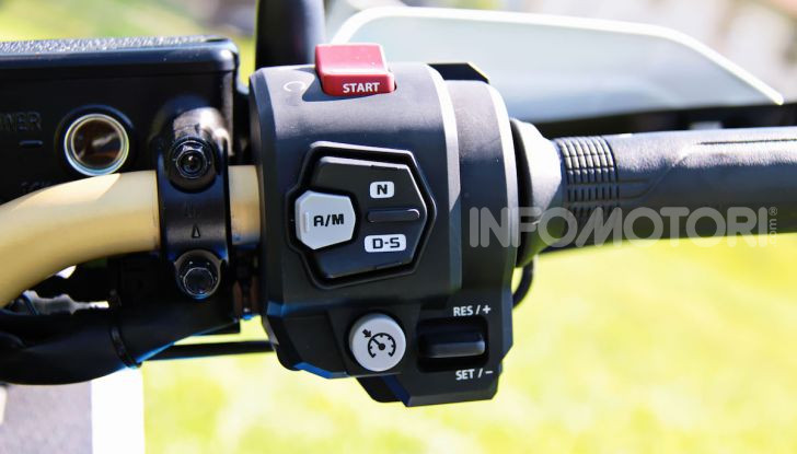 [VIDEO] Prova Honda Africa Twin 1100 Adventure Sports: regina su strada e off-road - Foto 8 di 20