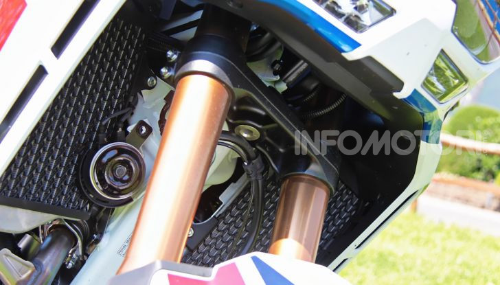 [VIDEO] Prova Honda Africa Twin 1100 Adventure Sports: regina su strada e off-road - Foto 9 di 20
