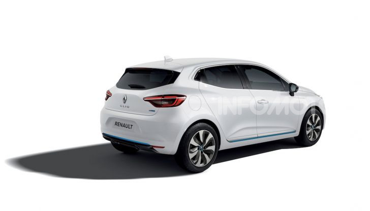 Renault apre gli ordini di Clio Hybrid e Captur Plug-In Hybrid - Foto 17 di 21