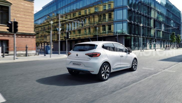 Renault apre gli ordini di Clio Hybrid e Captur Plug-In Hybrid - Foto 21 di 21