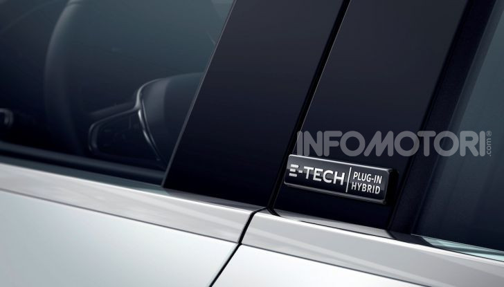 Renault apre gli ordini di Clio Hybrid e Captur Plug-In Hybrid - Foto 4 di 21