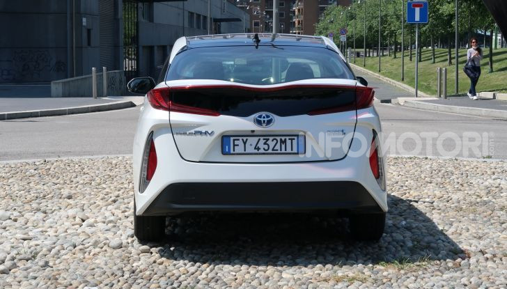 [VIDEO] Toyota Prius Plug-in Hybrid: test drive, autonomia, prestazioni - Foto 3 di 36