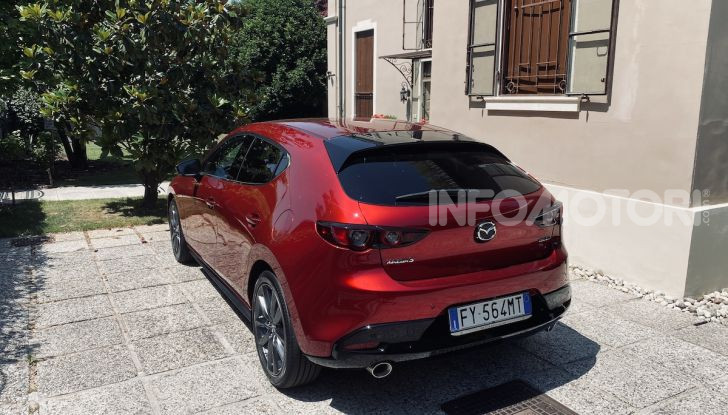 Test Drive Mazda3 2.0 da 180 cv Mild Hybrid - Foto 2 di 21