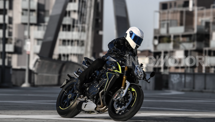 MV Agusta Brutale 1000 RR 2020: 208 CV di stile - Foto 10 di 14