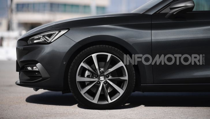 [VIDEO] Prova Seat Leon 2020 Hybrid: Attitudine Premium! - Foto 11 di 37