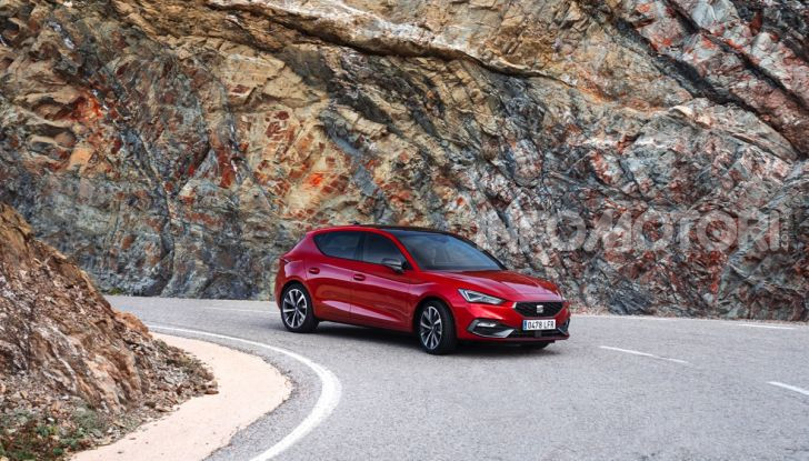 [VIDEO] Prova Seat Leon 2020 Hybrid: Attitudine Premium! - Foto 15 di 37