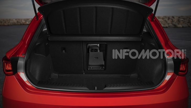 [VIDEO] Prova Seat Leon 2020 Hybrid: Attitudine Premium! - Foto 22 di 37