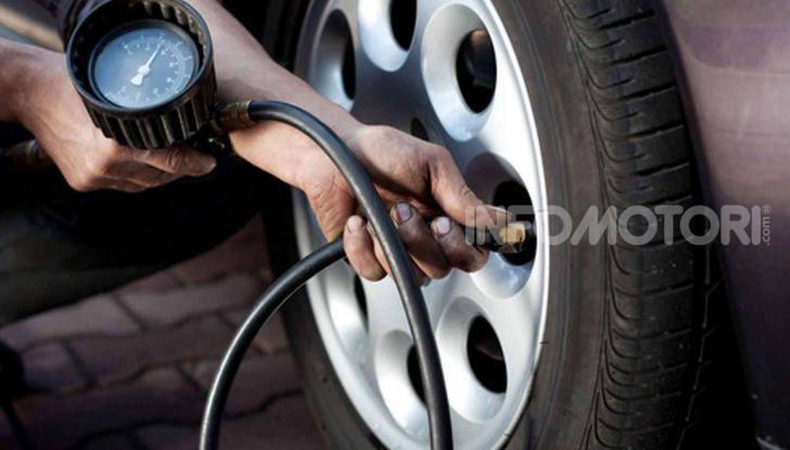 Pressione gomme pneumatici