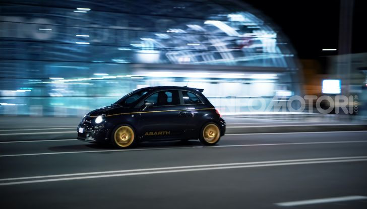 Abarth 595 si fa in due: arrivano le versioni Scorpioneoro e Monster Energy Yamaha - Foto 10 di 16