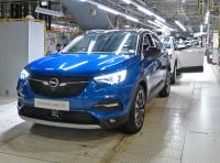 Opel Grandland X: la prima Hybrid plug-in a trazione anteriore è realtà