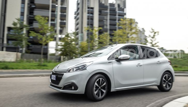 Peugeot 208 Signature