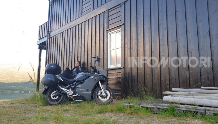 Fino a Capo Nord con una Zero Motorcycles SR/S: l’impresa di Miriam Orlandi - Foto 6 di 20