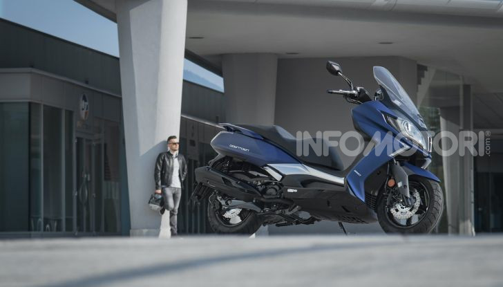 Kymco Downtown 350i TCS: pratico e ancora più sicuro - Foto 7 di 19