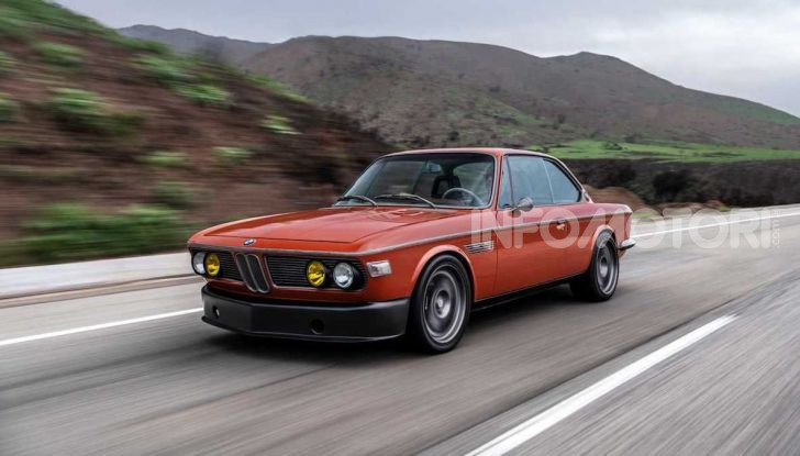 Robert Downey Jr si regala una BMW 3.0 CS del 1974 modificata a tema Iron Man - Foto 10 di 10
