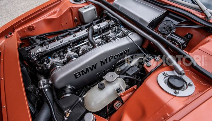 Robert Downey Jr si regala una BMW 3.0 CS del 1974 modificata a tema Iron Man - Foto 8 di 10