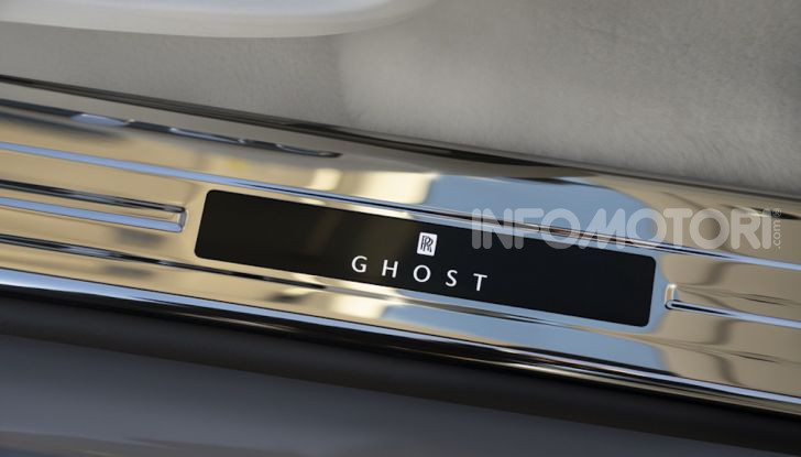 Rolls Royce Ghost: lusso e tecnologia allo stato puro - Foto 1 di 12