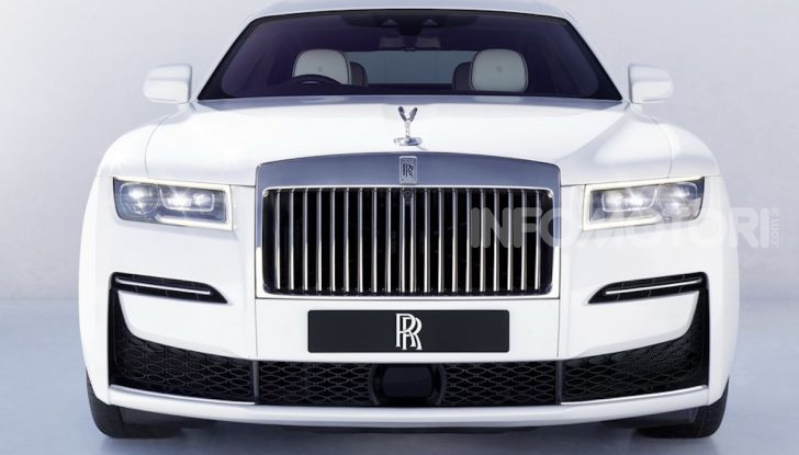 Rolls Royce Ghost: lusso e tecnologia allo stato puro - Foto 7 di 12