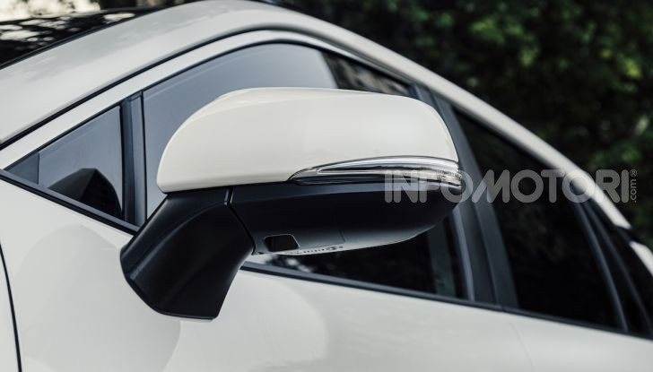 [VIDEO] Suzuki ACross: il SUV ibrido che si sente una sportiva - Foto 1 di 44