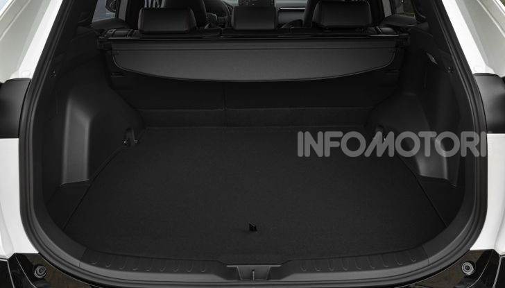 [VIDEO] Suzuki ACross: il SUV ibrido che si sente una sportiva - Foto 19 di 44