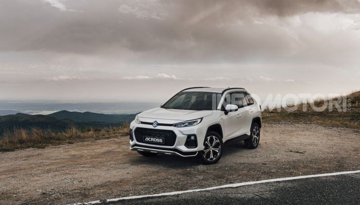 [VIDEO] Suzuki ACross: il SUV ibrido che si sente una sportiva - Foto 26 di 44