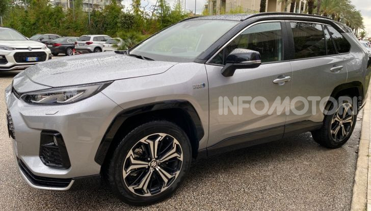 [VIDEO] Suzuki ACross: il SUV ibrido che si sente una sportiva - Foto 34 di 44