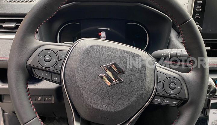 [VIDEO] Suzuki ACross: il SUV ibrido che si sente una sportiva - Foto 36 di 44