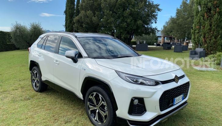 [VIDEO] Suzuki ACross: il SUV ibrido che si sente una sportiva - Foto 42 di 44