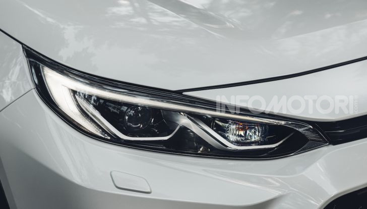 [VIDEO] Suzuki ACross: il SUV ibrido che si sente una sportiva - Foto 7 di 44