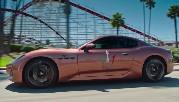 Maserati GranTurismo Folgore: eccola in ricarica prima di Pebble Beach! - Foto 3 di 19