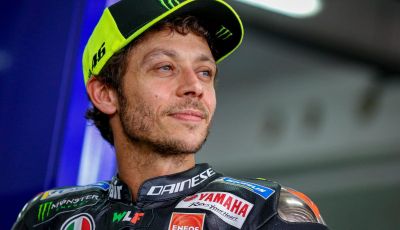 Valentino Rossi raddoppia: nel 2021 in Petronas, poi team manager in MotoGP