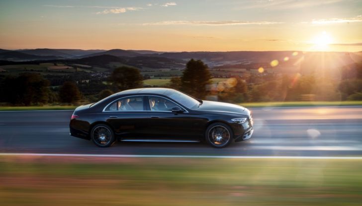 [VIDEO] Prova Mercedes Classe S 2021: come va, dotazioni e prezzi dell’ammiraglia tedesca - Foto 2 di 34