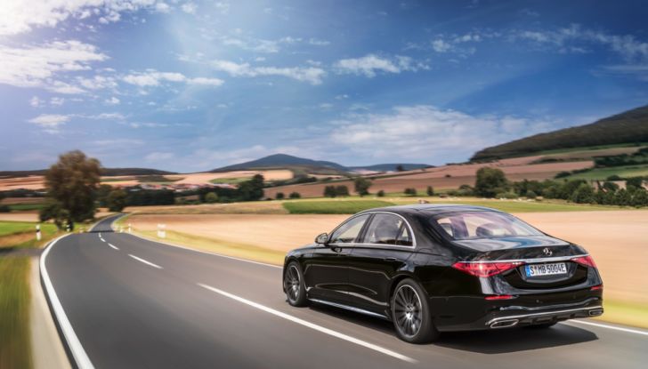 [VIDEO] Prova Mercedes Classe S 2021: come va, dotazioni e prezzi dell’ammiraglia tedesca - Foto 6 di 34
