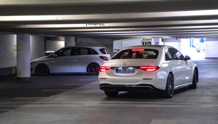 [VIDEO] Prova Mercedes Classe S 2021: come va, dotazioni e prezzi dell’ammiraglia tedesca - Foto 9 di 34